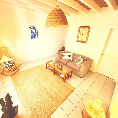 La Maison De La Dune *